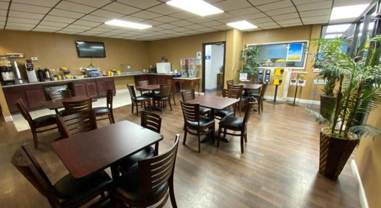 Rodeway Inn Owensboro South — photo 4