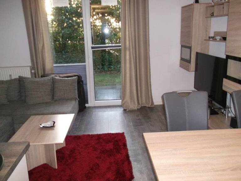 Lovely holiday apartment with patio & yard | Dogs allowed — photo 4