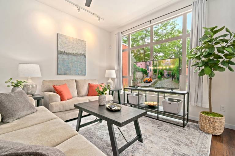 803 Blondel St 101 — photo 4