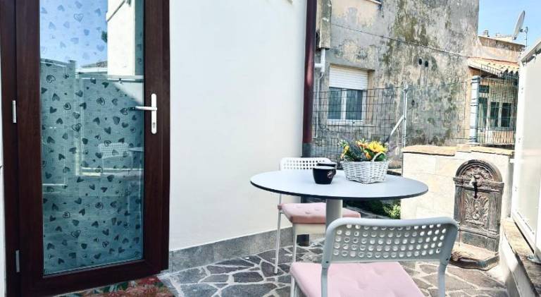 Rental apartment with 1 room for 4 persons in Mondolfo