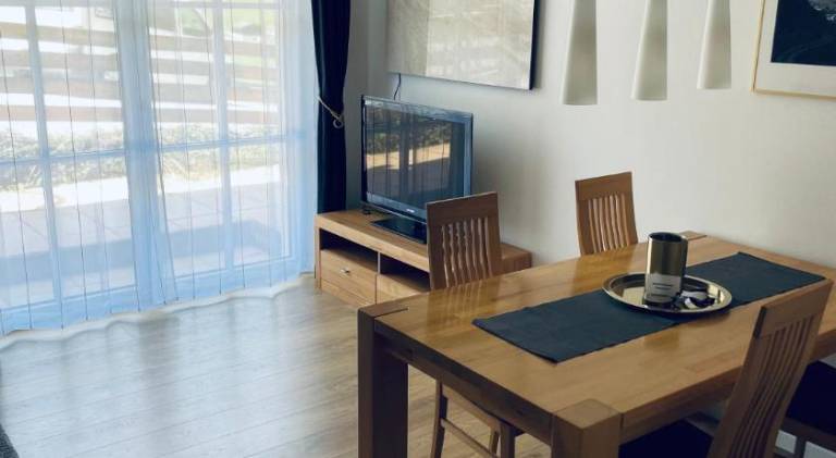 Apartment with patio & barbeque — photo 4