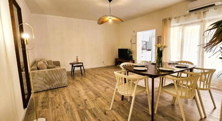 Vacation home with barbeque, garden & patio — photo 2