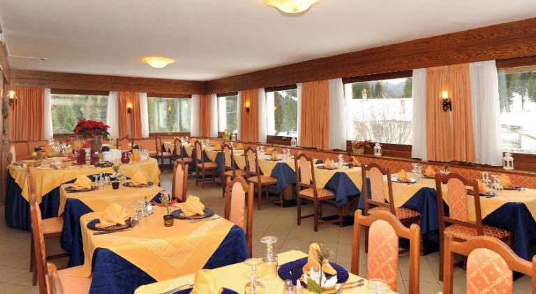 Hotel Bucaneve — photo 2