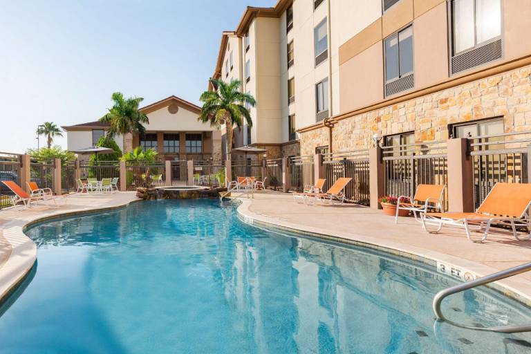 Hampton Inn & Suites Houston/Clear Lake-NASA Area — photo 4