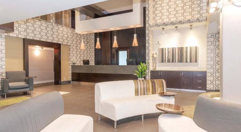 Sandman Hotel & Suites Abbotsford — photo 2