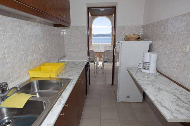 Holiday apartment with patio — photo 4