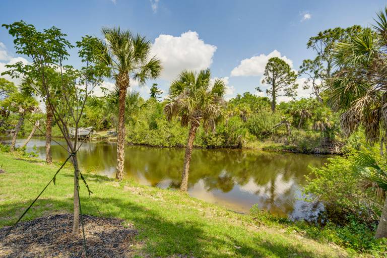 Canal-Front Gem! 7 Mi to Port Charlotte Beach Park — photo 3