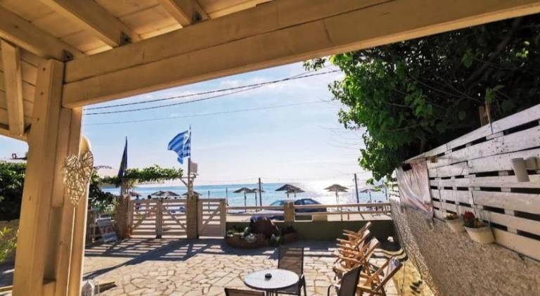 Holiday apartment with terrace & yard | Beach nearby | Dogs allowed in Thasos