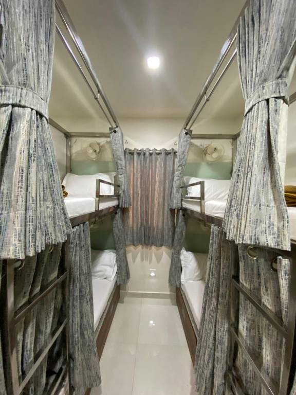 Hotel Divine