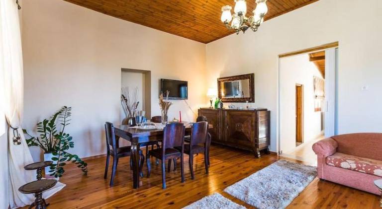Pleasant house with terrace, private pool & barbecue | Dogs allowed — photo 2