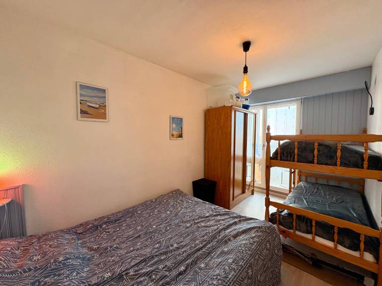 Apartment with 1 room for 4 persons — photo 4