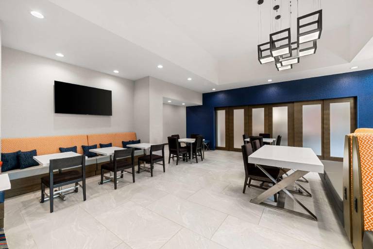 Hampton Inn and Suites Bessemer Birmingham in Bessemer, AL