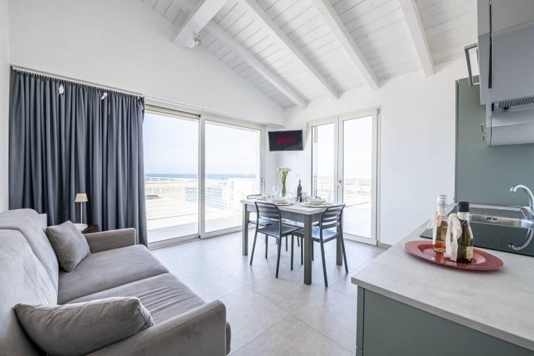 Child-friendly holiday apartment with pool | Beach view | Next to the beach | Dogs allowed — photo 5