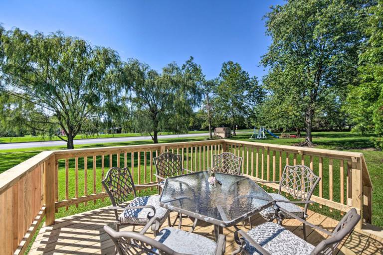 12 Mi to Hersheypark: Family Home w/ Deck! — photo 3