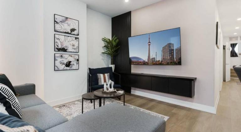 The McCaul by Casa Hotels Premium DT Suite near FIFA 2026