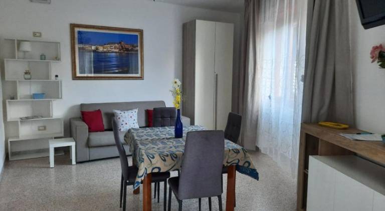 Rental apartment with 2 rooms for 4 persons — photo 2