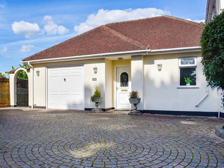 Cottage Poole