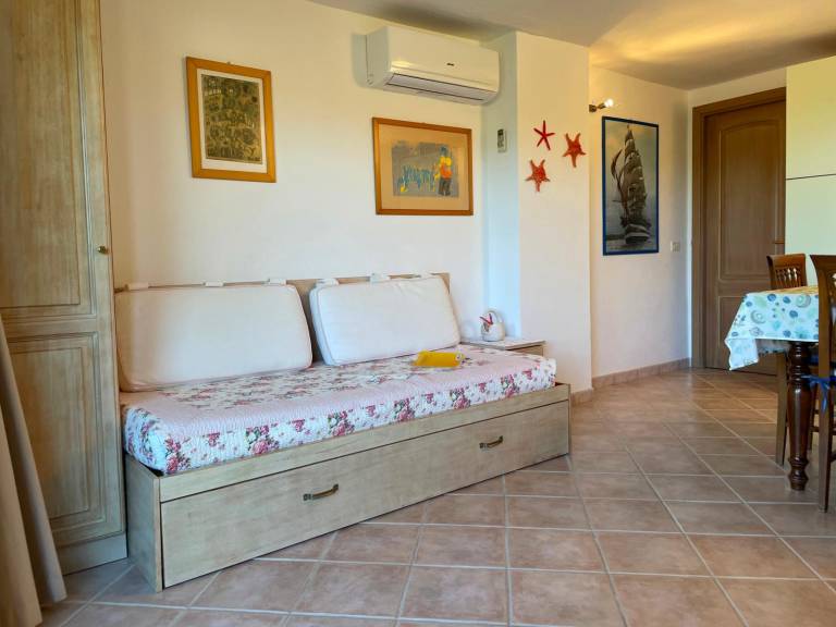 116_ Apartment surrounded by greenery, with parking, swimming pool and direct beach access. — photo 2