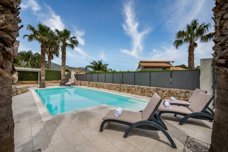 Fully equipped villa with private pool, grill & terrace | Dogs allowed — photo 3