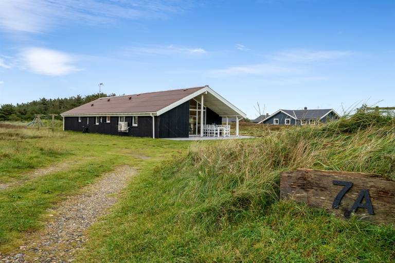 Children-friendly wonderful house with sauna, hot tub & terrace | Dogs allowed in Harboore