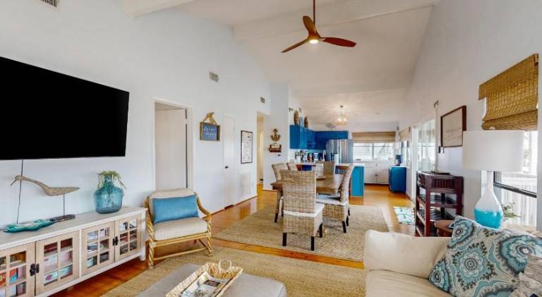 House with patio, BBQ & garden | Perfect for remote work — photo 2
