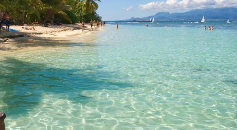 Apartment with terrace | Beach nearby | Pets allowed in Le Gosier