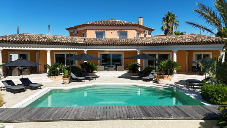 Wonderful villa with pool, garden & BBQ | Beach view | Pets are welcome — photo 2