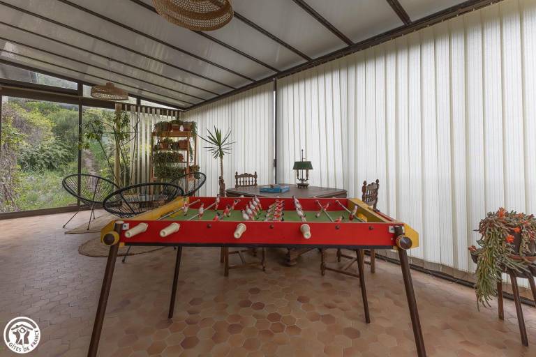 Gite with terrace, barbecue & yard — photo 2