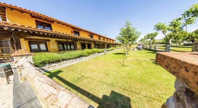 House with pool in Salamanca