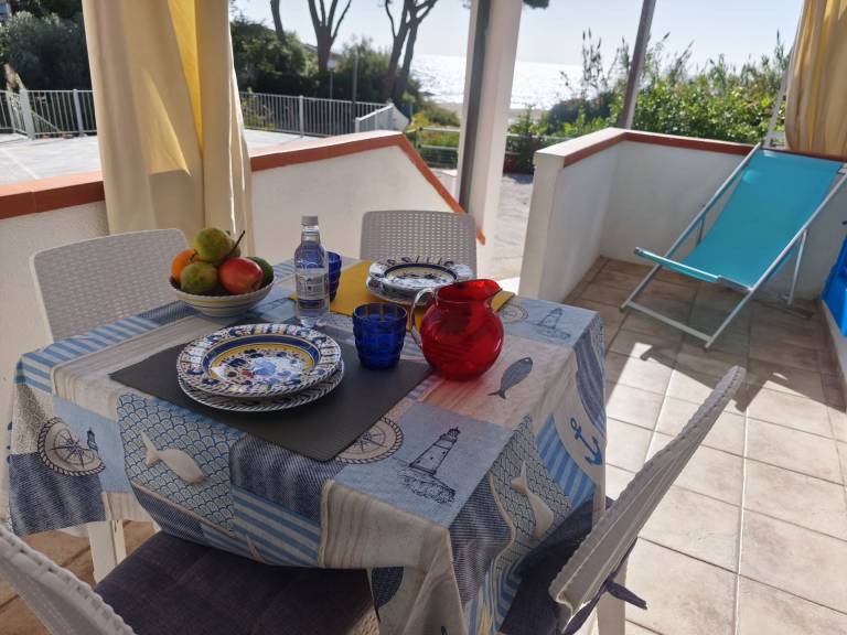 Apartment with garden & BBQ — photo 4