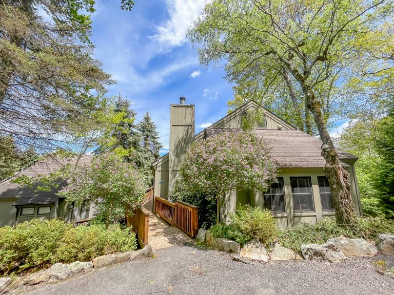 House  Oakland