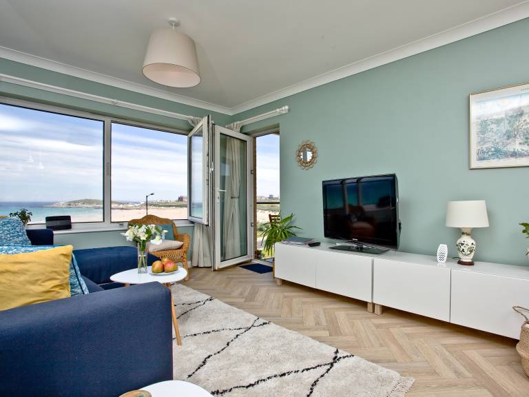 Apartment 8 — photo 4