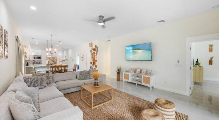 Lovely vacation home with pool | Dogs allowed — photo 2