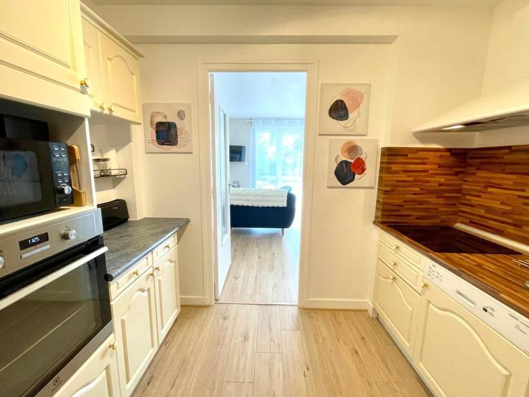 Beautiful holiday apartment with BBQ | Next to the beach | Pets are welcome — photo 5