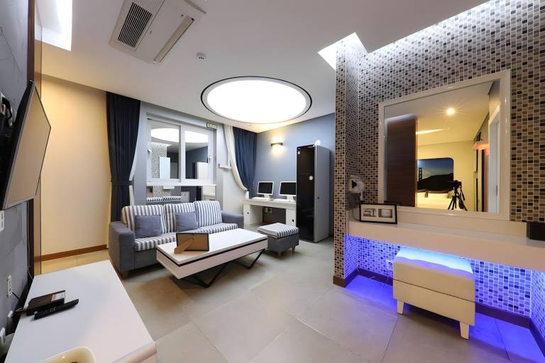 Urban Stay Hotel — photo 2