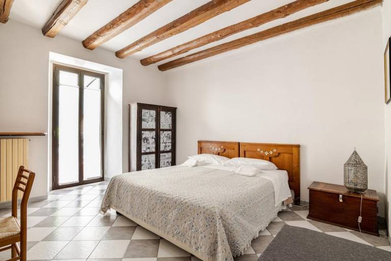Beautiful holiday apartment with patio | Perfect for remote work | Dogs allowed in Bergamo