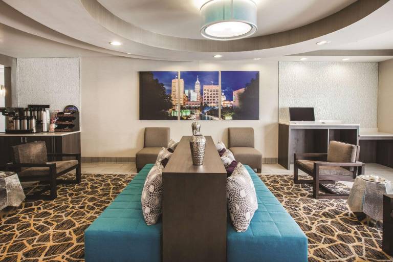 La Quinta Inn by Wyndham Indianapolis North at Pyramids — photo 2
