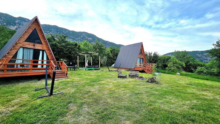 Domek w stylu alpejskim Tvishi