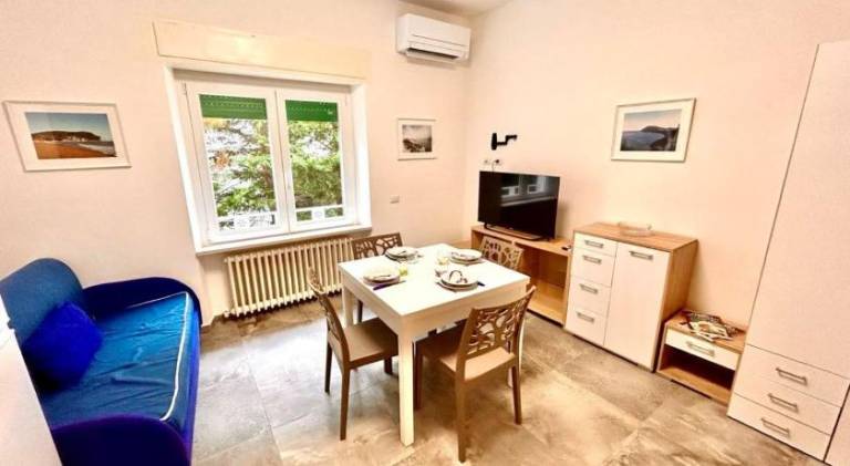 Holiday apartment with 1 room for 4 persons in Camerano