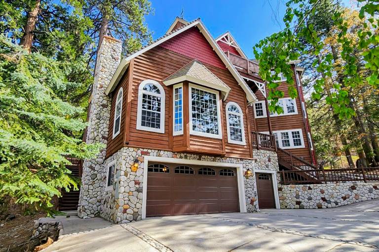 Lake Gregory Vacation Rentals from 91 HomeToGo