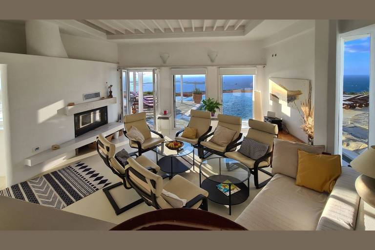 Family-oriented charming villa with pool | Dogs allowed — photo 2