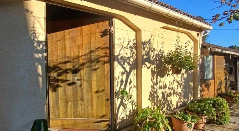 Beautiful vacation home | Pets are welcome in Beze