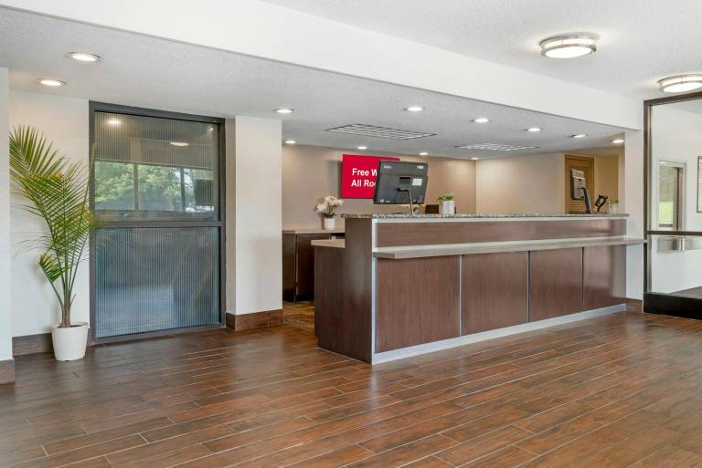 Red Roof Inn Detroit–Rochester Hills/Auburn Hills — photo 4