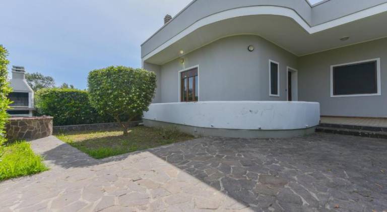 House with 3 rooms for 8 persons in Melendugno