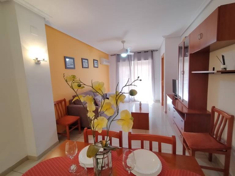 Apartment with pool, terrace & yard | Sea view — photo 2