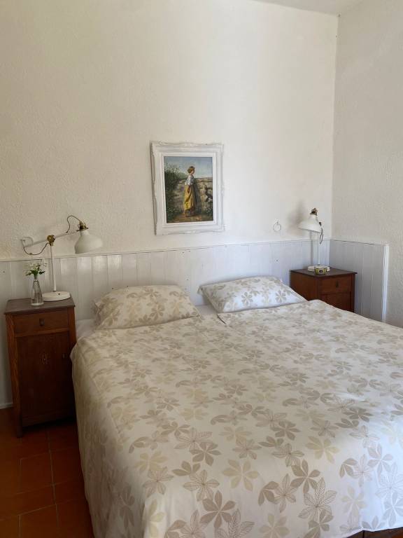 Agriturismo Sant'Emilia con Ristorante - Tra Mare e Città - Pomarance -Toscana: Camera doppia n. 5 - Colazione gratuita, Bagno privato, 24 mq, Ristorante — photo 2