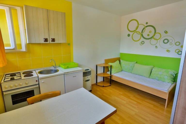 Charming rental apartment with patio | Next to Diocletian's Palace | Pets are welcome — photo 3