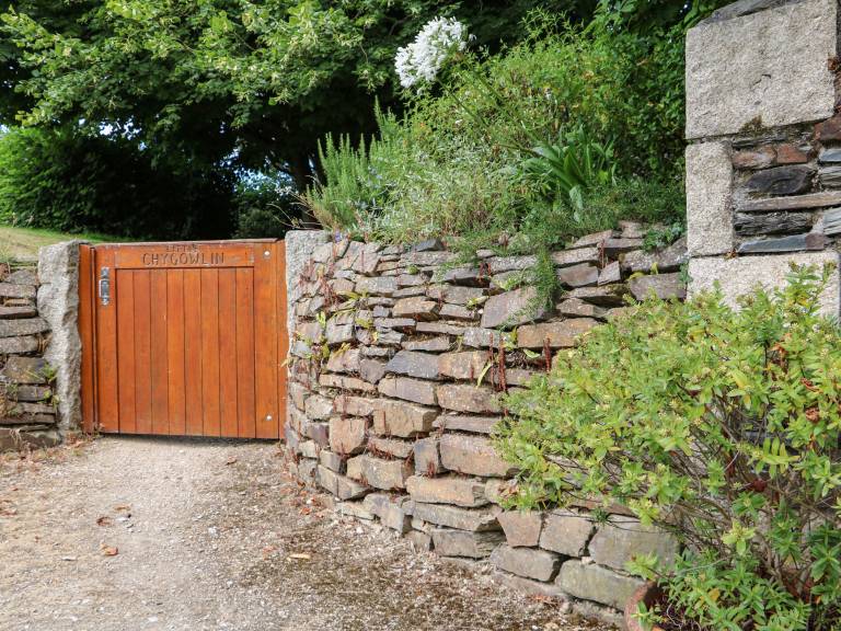Fully equipped cottage with barbeque & garden | Pets allowed — photo 3