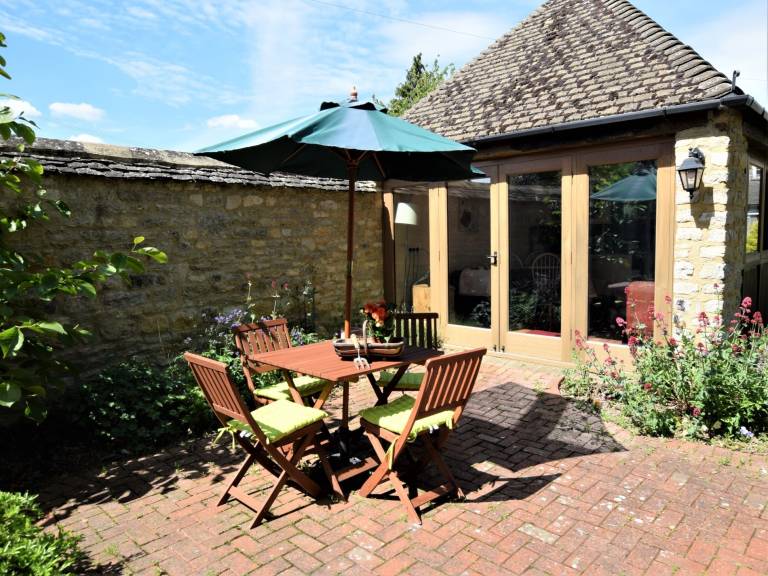 Cottage  Woodstock