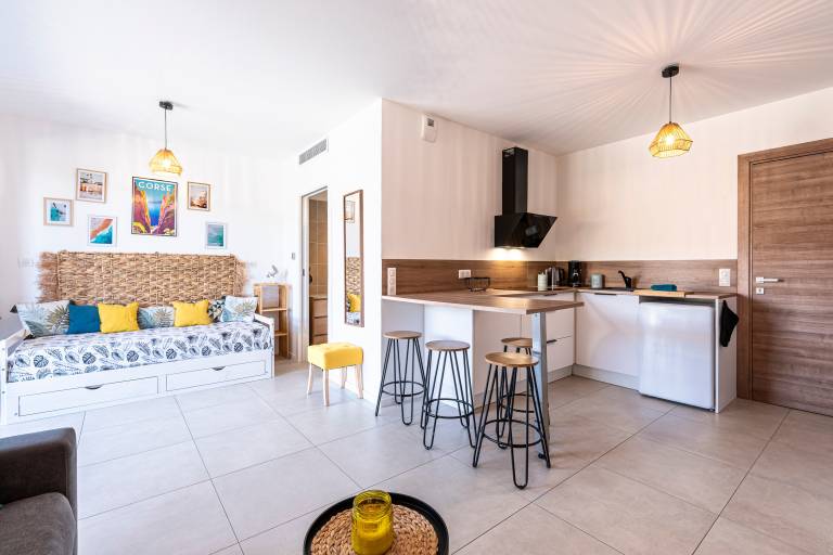 Child-friendly beautiful holiday apartment with terrace | Close to the beach | Dogs allowed — photo 2